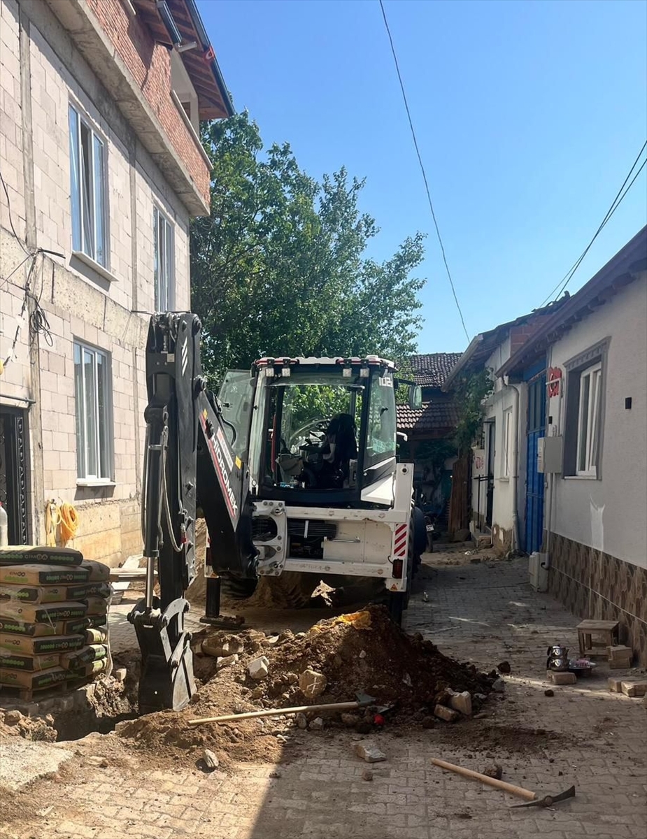 Bursa'da kazı sırasında doğal gaz borusunun patlaması sonucu 4 kişi yaralandı
